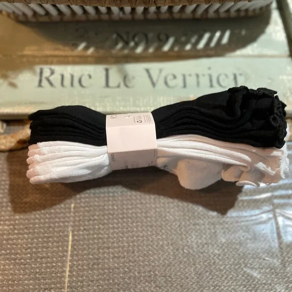 PJ Salvage Black and White Ruffle Socks - Picture 3 of 6